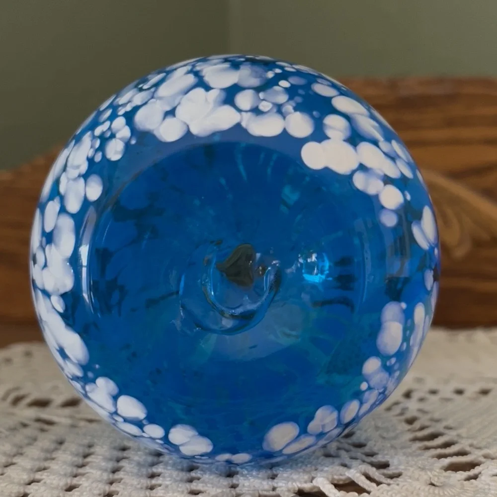 Hand-Blown Art Glass Vase, blue and white splatter design